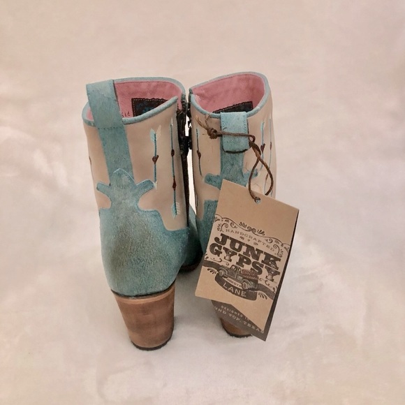Junk Gypsy Wanderlust Boots - Picture 6 of 10
